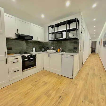 Seaview Escape - 2 Minutes From The Sea Appartement