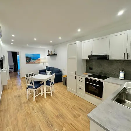 Seaview Escape - 2 Minutes From The Sea Appartement